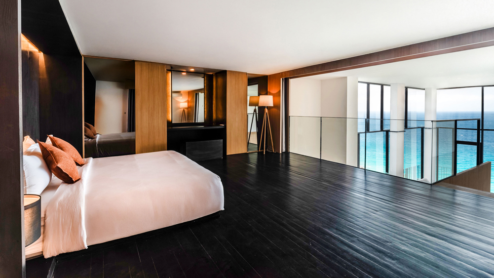 Elite Havens - Villa Kukenan - Lombok Indonesia - Opulent master suite with ocean view